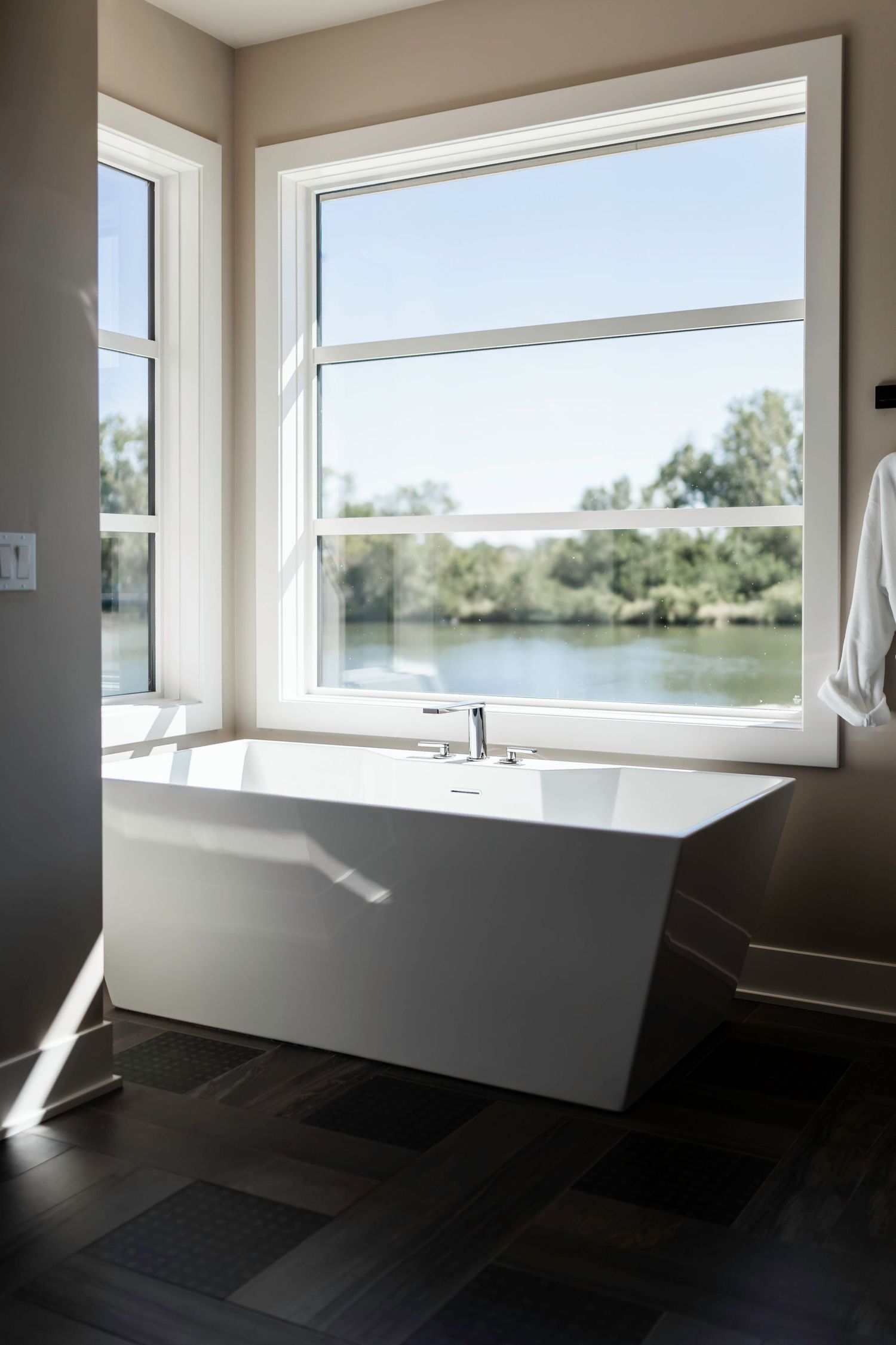 Interior detail real estate photography of a bathtub in Chesapeake