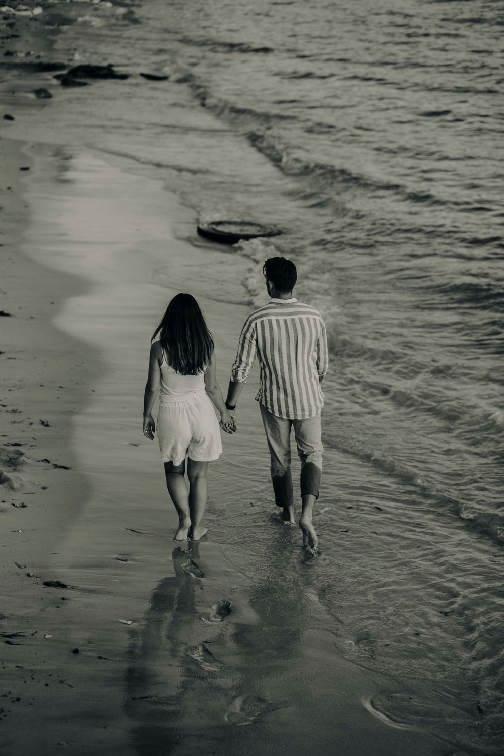 Intimate couple session on a private Zanzibar beach