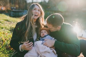 Family portrait session at Brookside Gardens in Wheaton, MD.