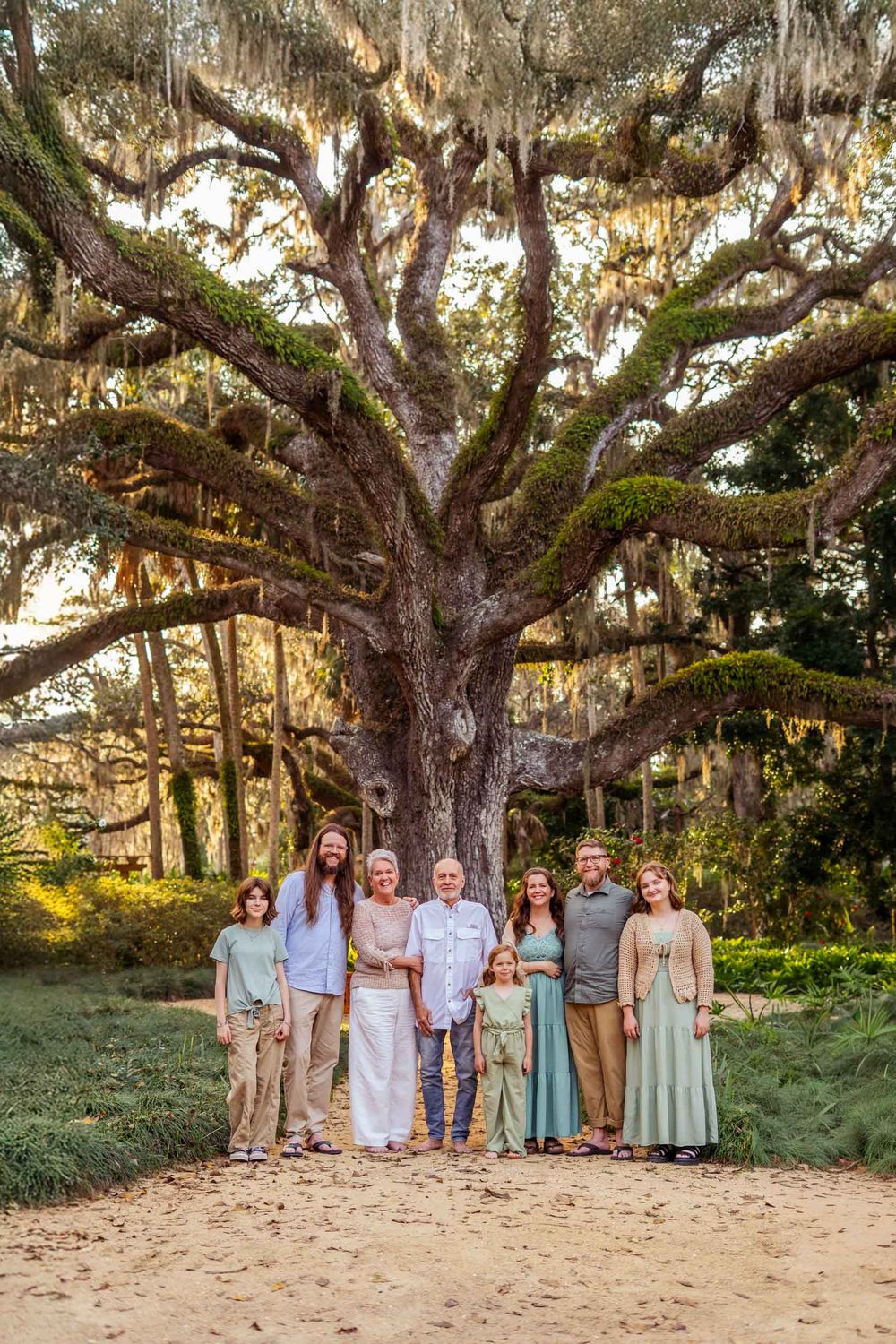 Photoshoot at Washington Oaks Gardens State Park Palm Coast Florida. Extended family photography under oak trees.