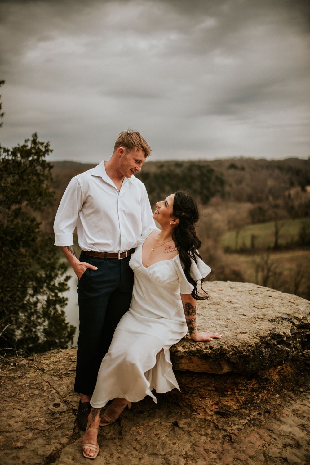 Bridal Couple portraits after their elopement ceremony at the view of a hike in Tennessee.