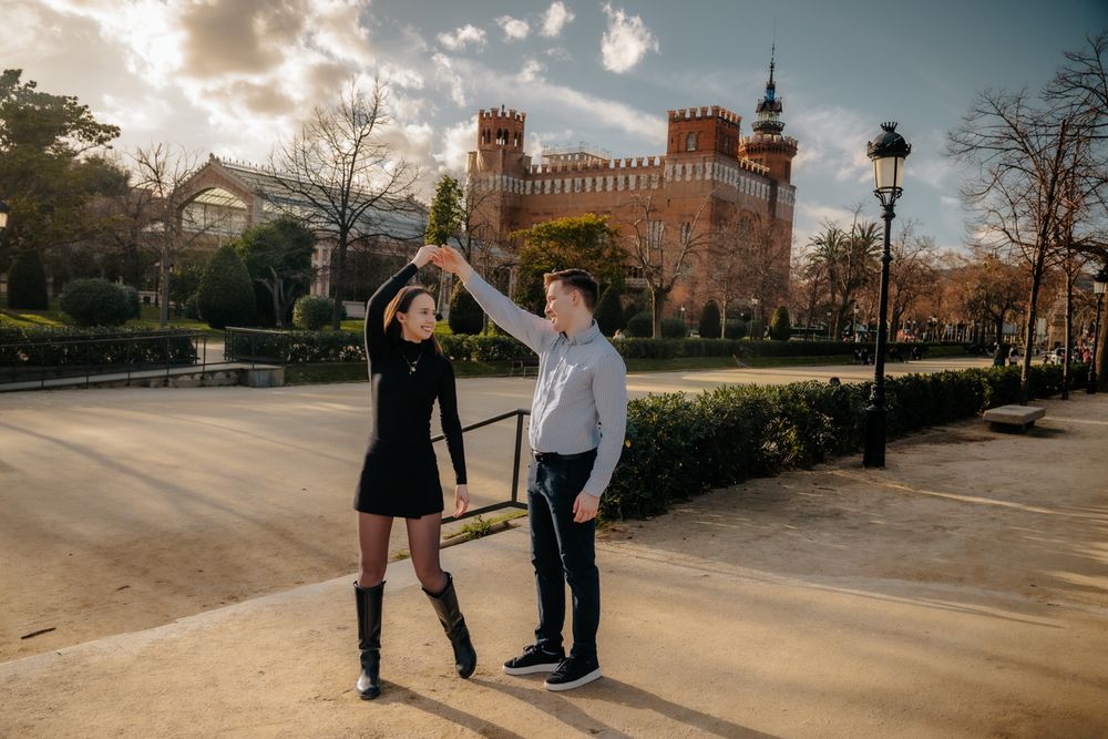 Emotional couple connection Barcelona proposal session Surprise proposal Barcelona BarcelonaLoversPH