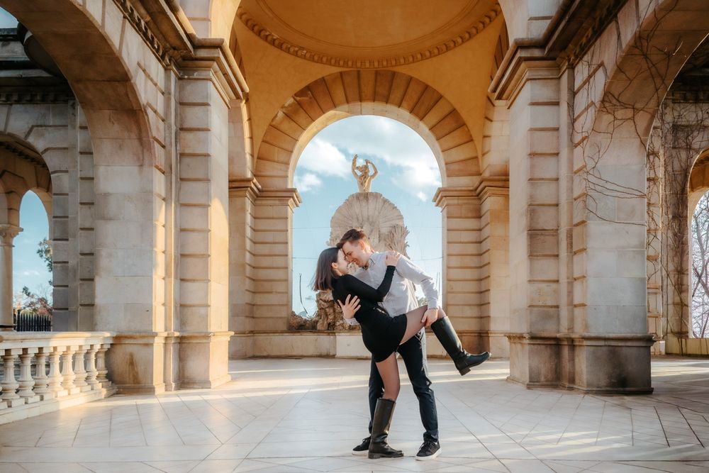 Emotional couple reaction after proposal Barcelona Surprise proposal Barcelona BarcelonaLoversPH