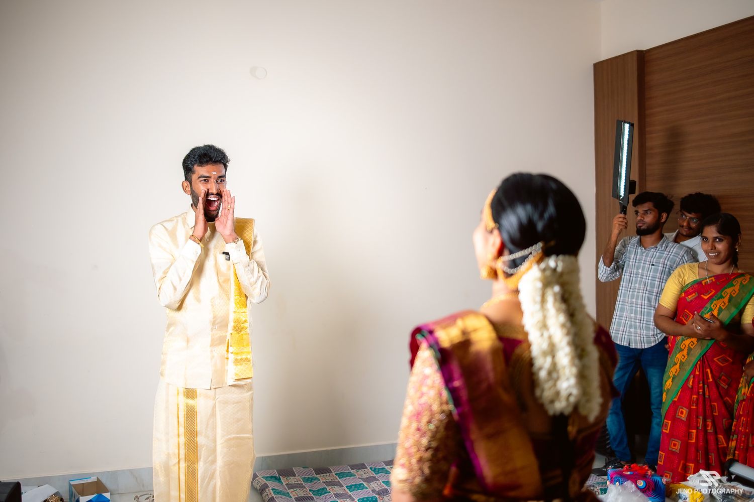 Wedding-first-look-reveal-Trichy-Jeno-Photography