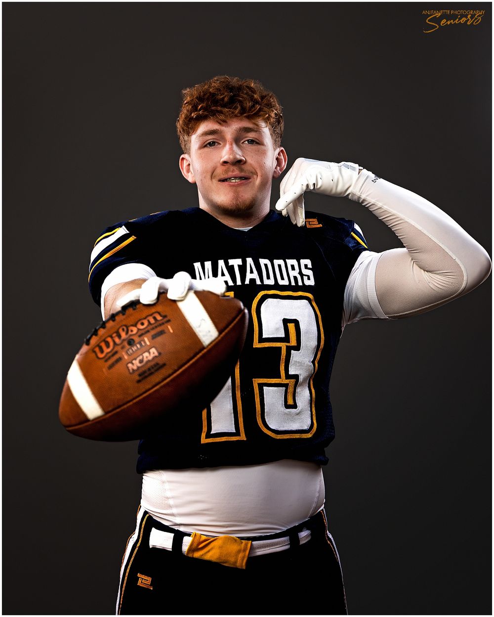 Phoenix Arizona Team Sports Banner Pictures by Anjeanette Photography Graduation High School Seniors AZ
Sports Banner team Pictures Phoenix