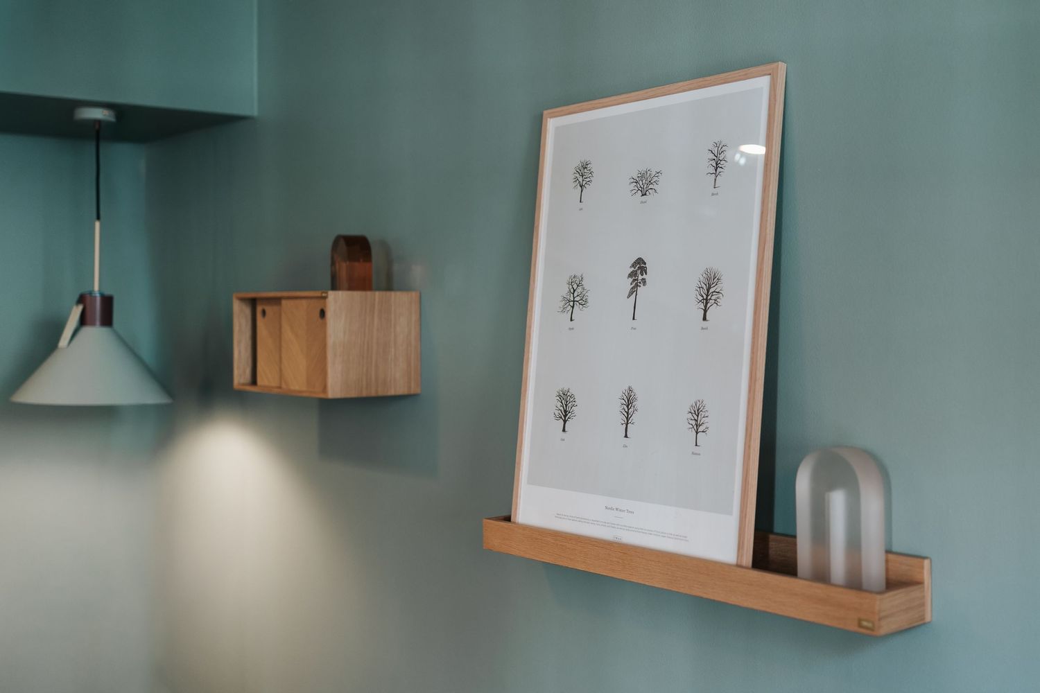 ramme i busikk, lampe, bedriftsfoto, haugesund, fotograf, irene Tveit fotograf  i haugesund