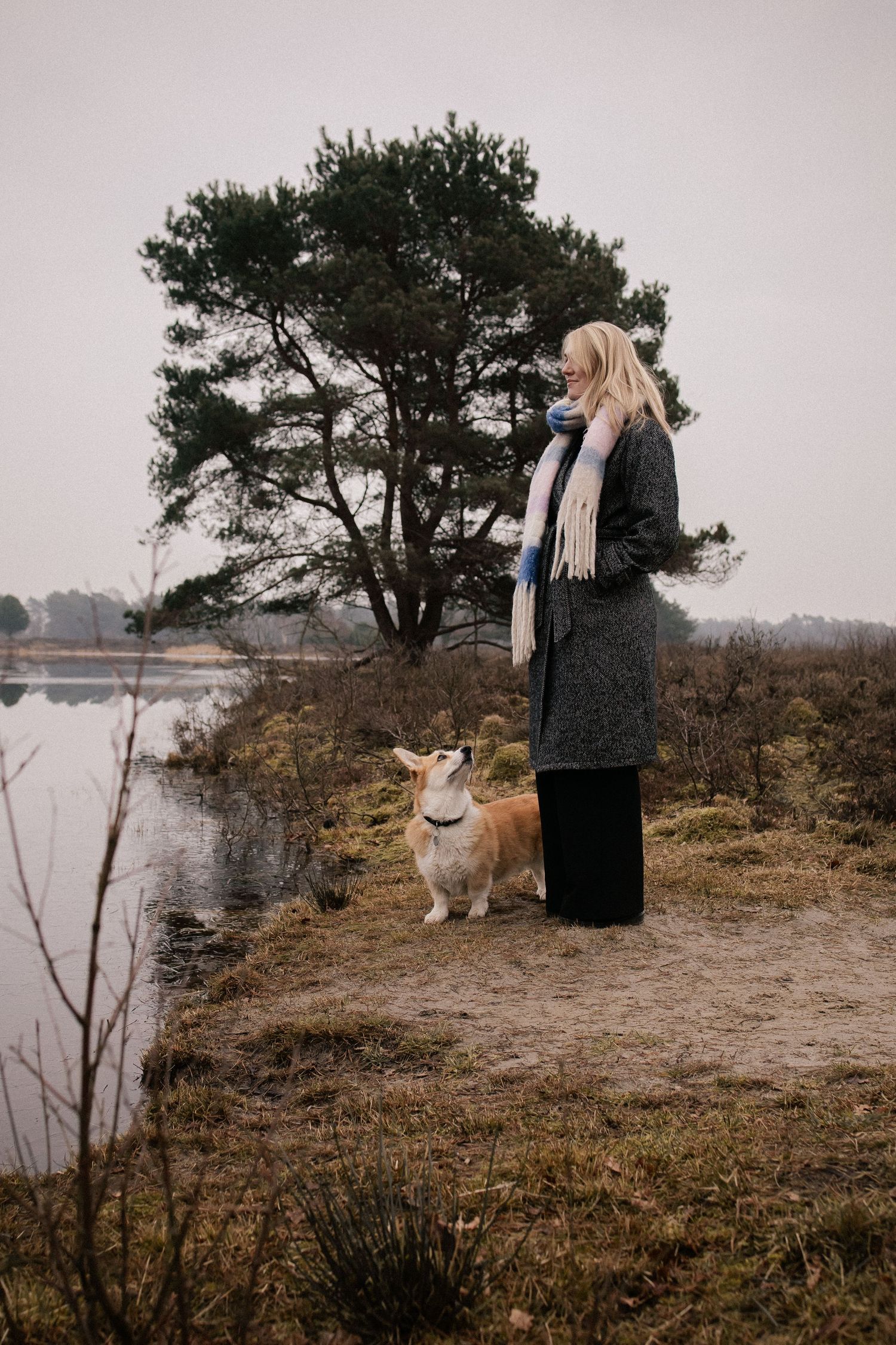 Motherhood Stories moederschap vastleggen fotoshoot met verhaal intieme moederportretten rauw moederschap foto’s en verhaal moederschap