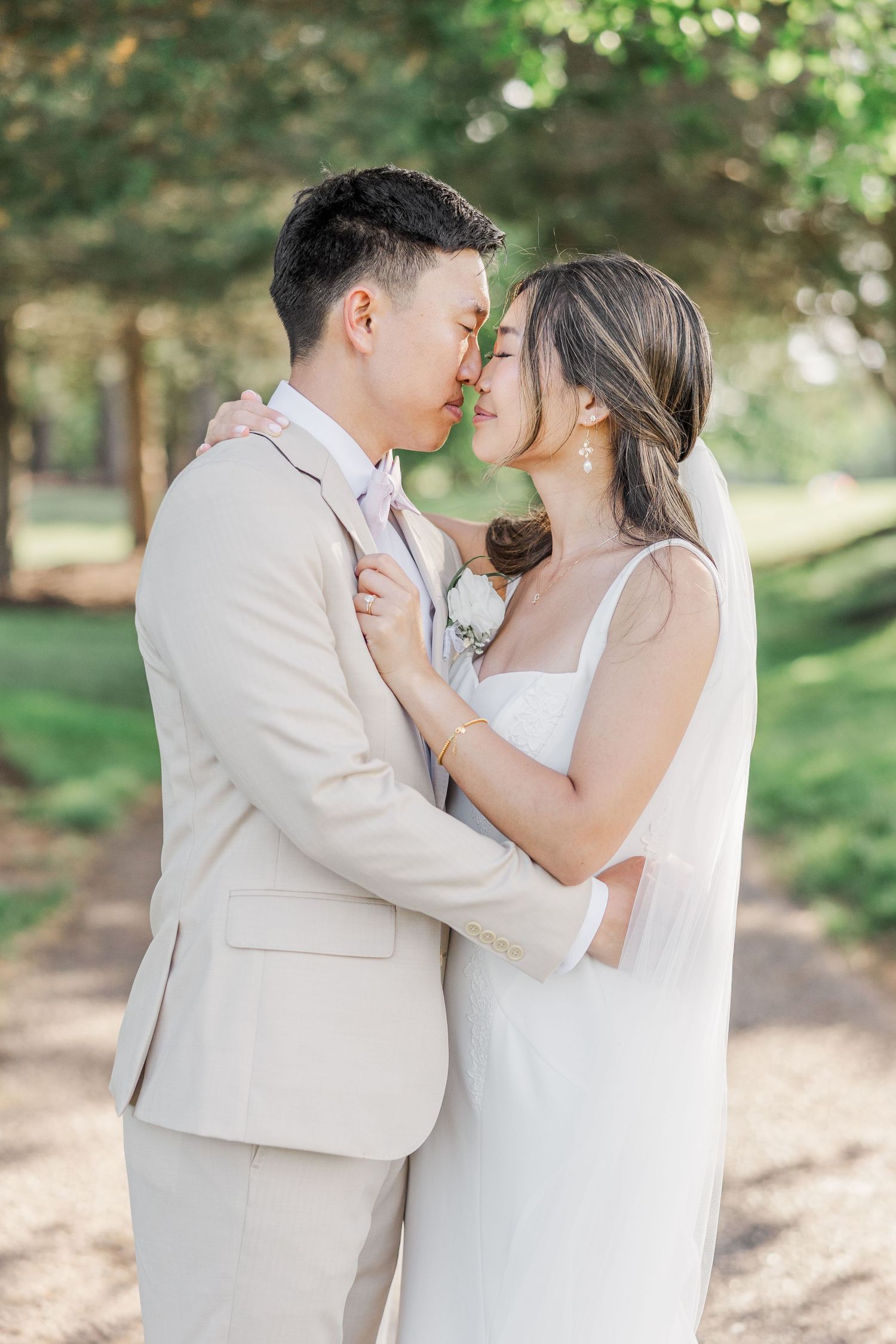 Dominion valley country club wedding pictures