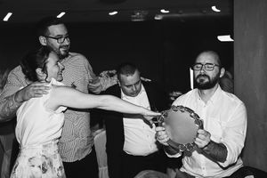 Fotografisanje vencanja
Fotografije vencanje
Zurka na vencanju 
Daire
Crno bela fotografija