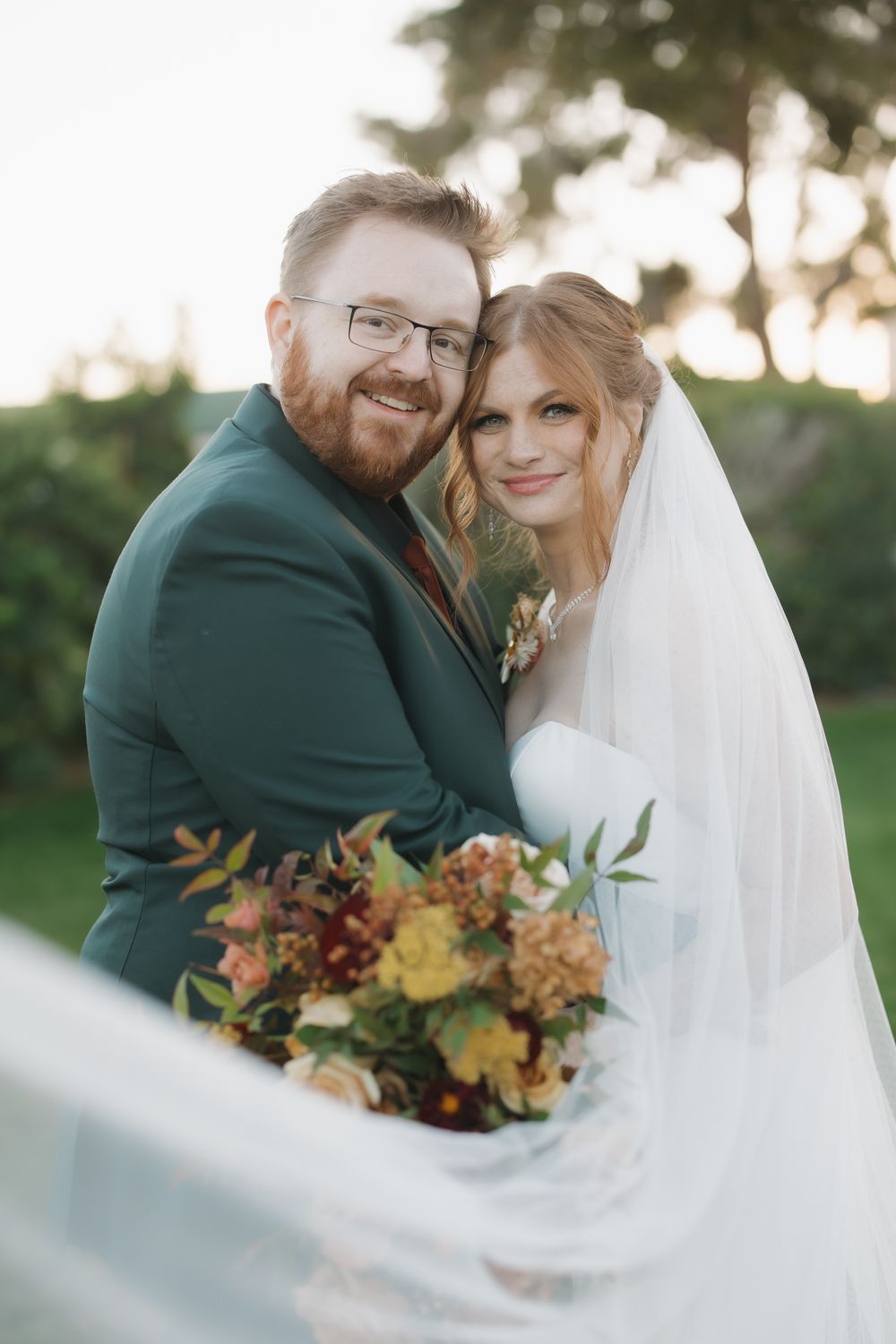 bride and groom wedding photos by Julia Stockton - Las Vegas, NV Wedding Photographer