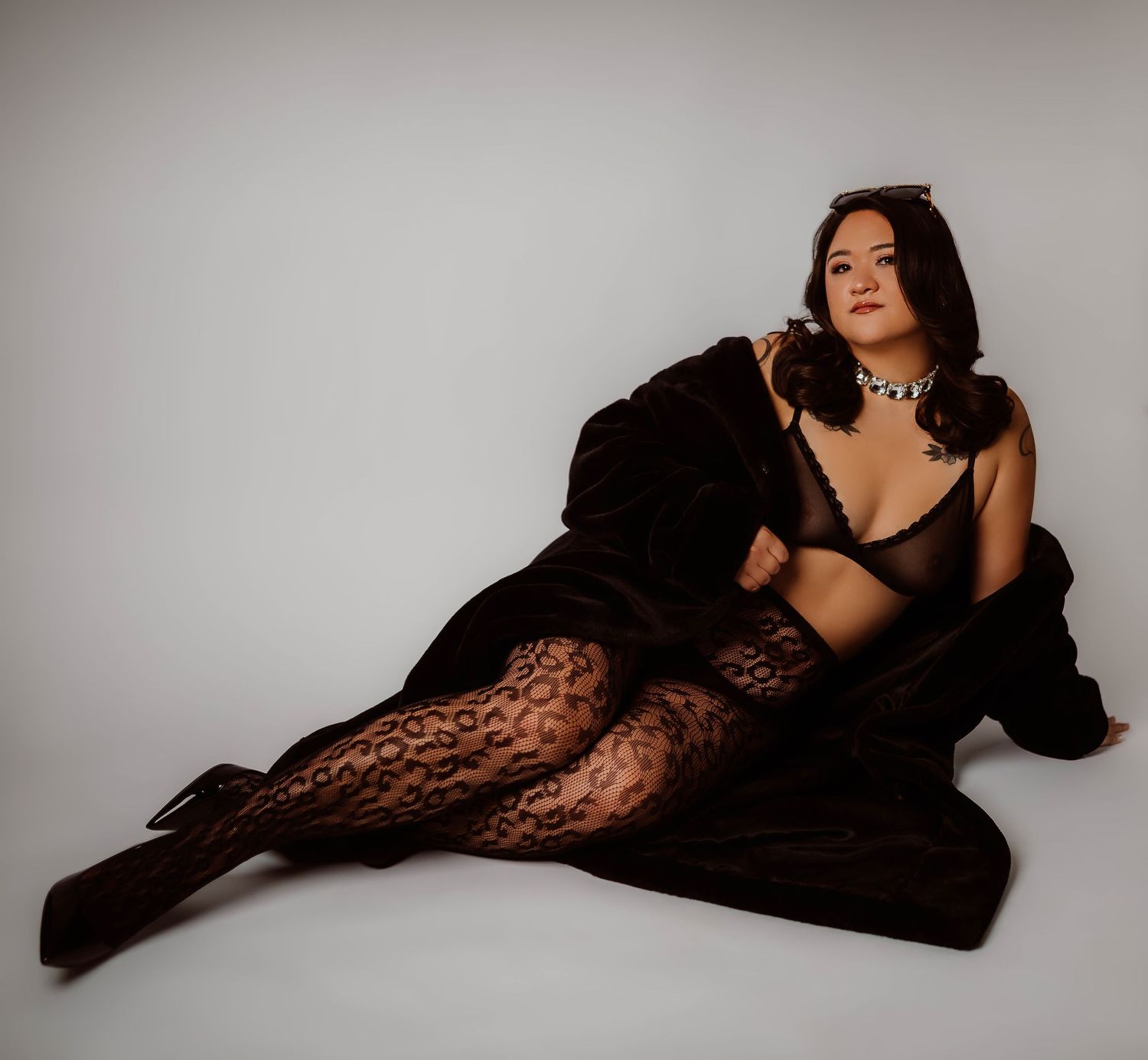 Boudoir by KJ offers luxury boudoir experience in Hudson, Wisconsin, close to Stillwater, Woodbury, Minnesota and the Twin Cities area.