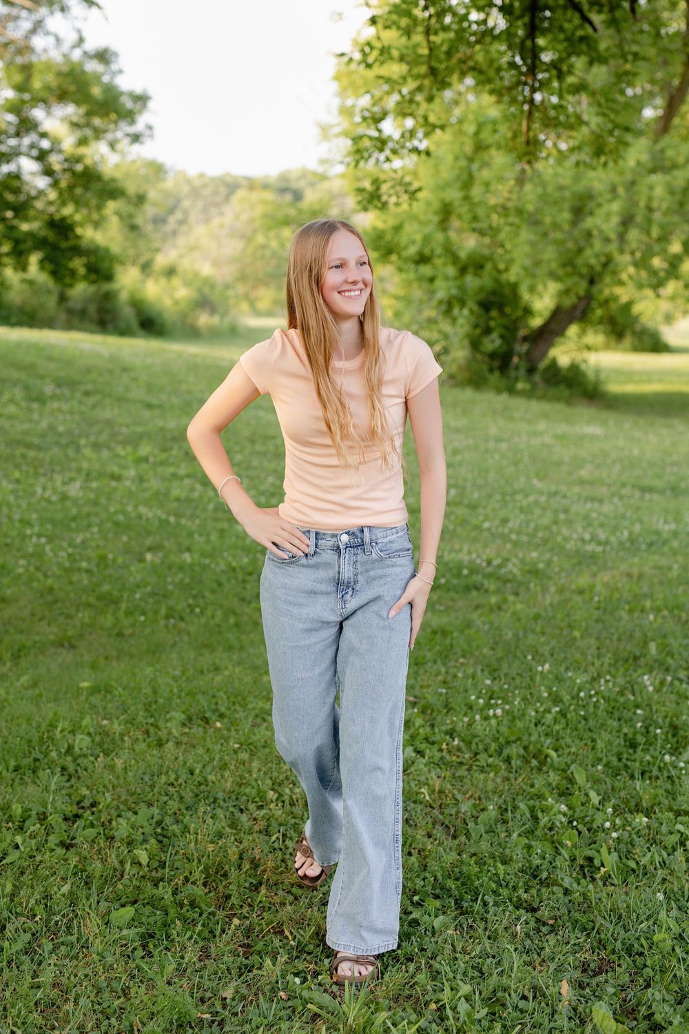 Kendall Kuss Photography Waukesha County family photographer. High School Senior Photos