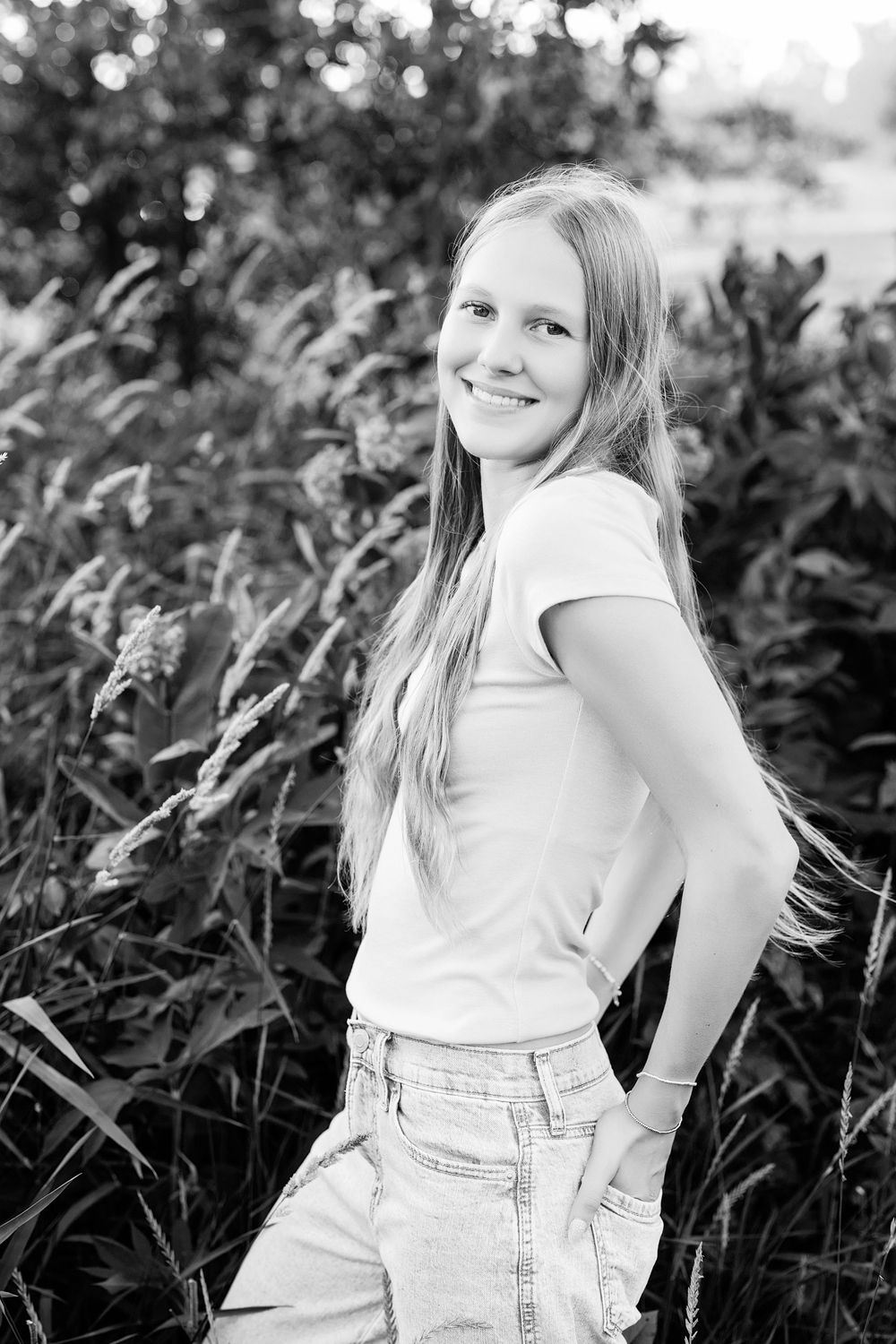 Kendall Kuss Photography Waukesha County family photographer. High School Senior photos