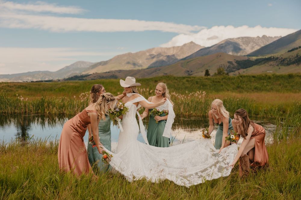 Western Bridesmaids pose together at Copper Rose Ranch in Livingston, Montana captured by Local Emmigrant, Montana Wedding Photographer