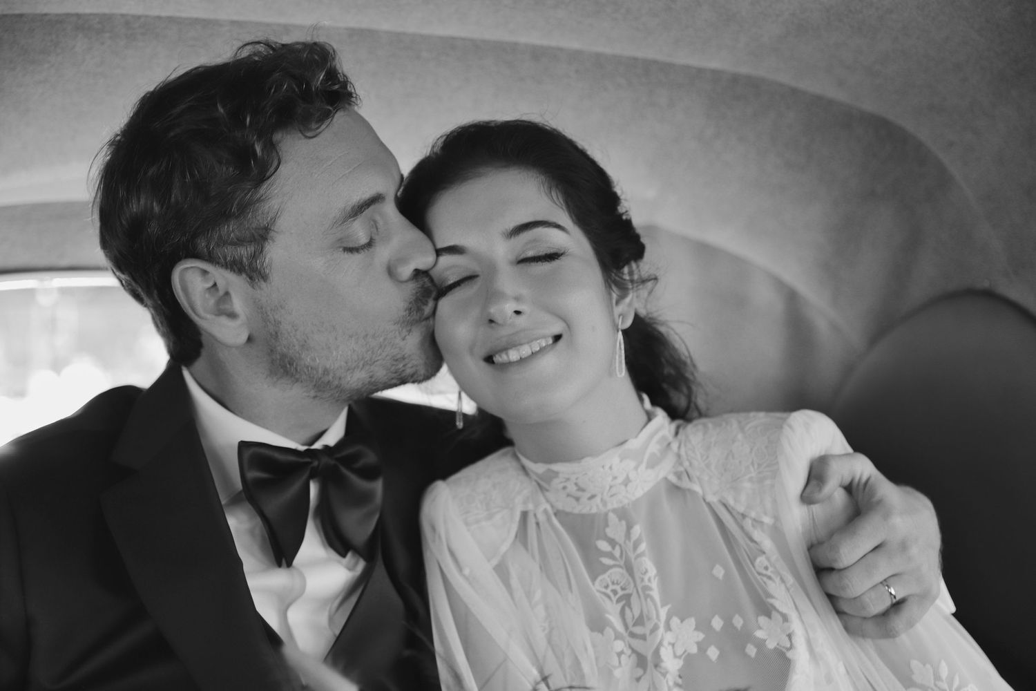 Wedding photographer in Mallorca, Ibiza, Barcelona, Sevilla, San sebastian, Spain. Luxury photoshooting, wedding venues in Spain, Basque