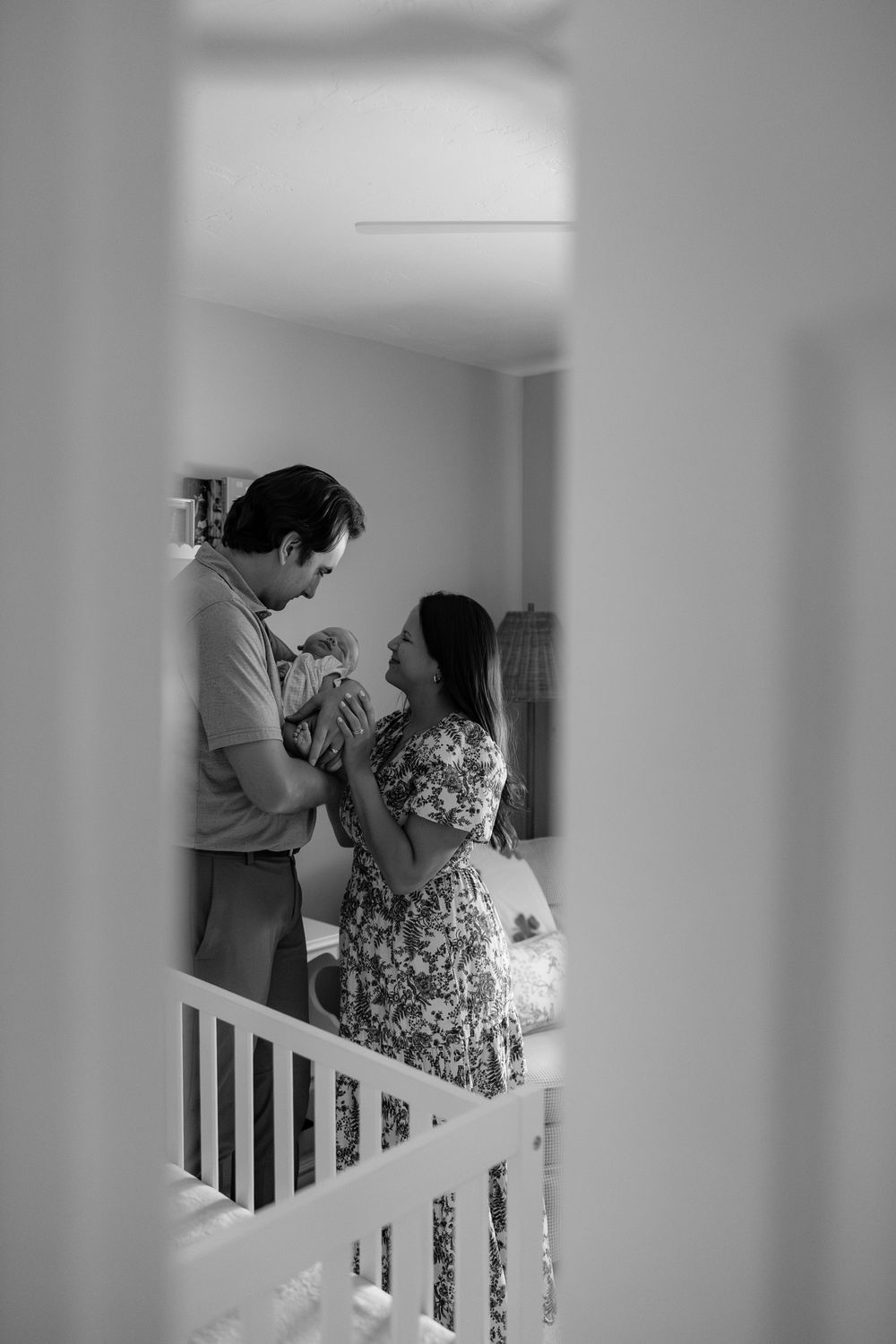 Cozy in-home newborn session in Florida. Jacksonville Newborn Photographer, Jacksonville Family Photographer - Lindsay McDow Photography