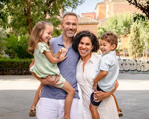 outdoor family photography Singapore, children's activities in singapore, parks. playgrounds, family portraits