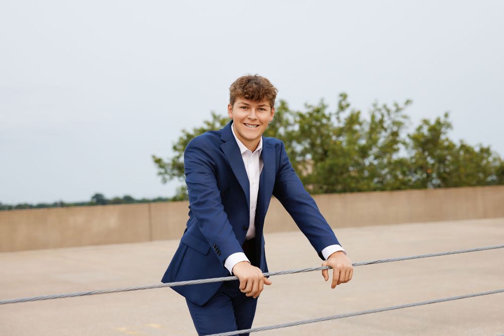 high school senior session DOWNTOWN TOLEDO, OHIO