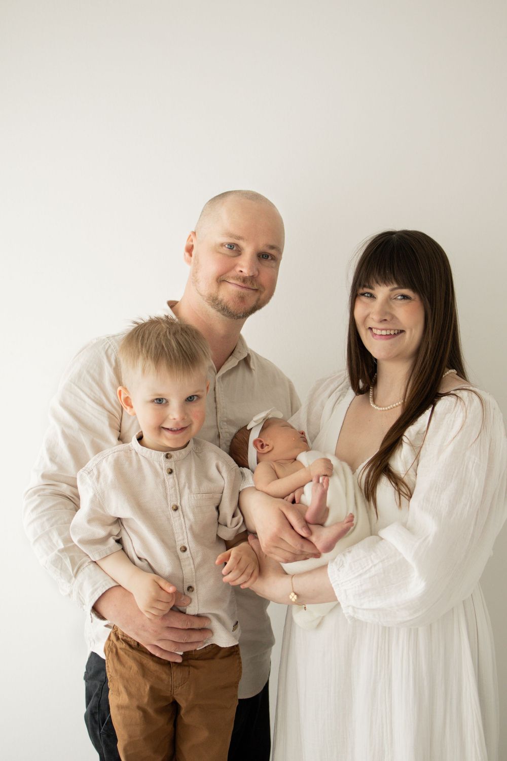 valokuvaus oulu newborn newbornkuvaus vauvakuvaus newbornkuvaaja vauvakuvaaja vastasyntynyt vastasyntyneen kuvaus valokuvaaja vauva