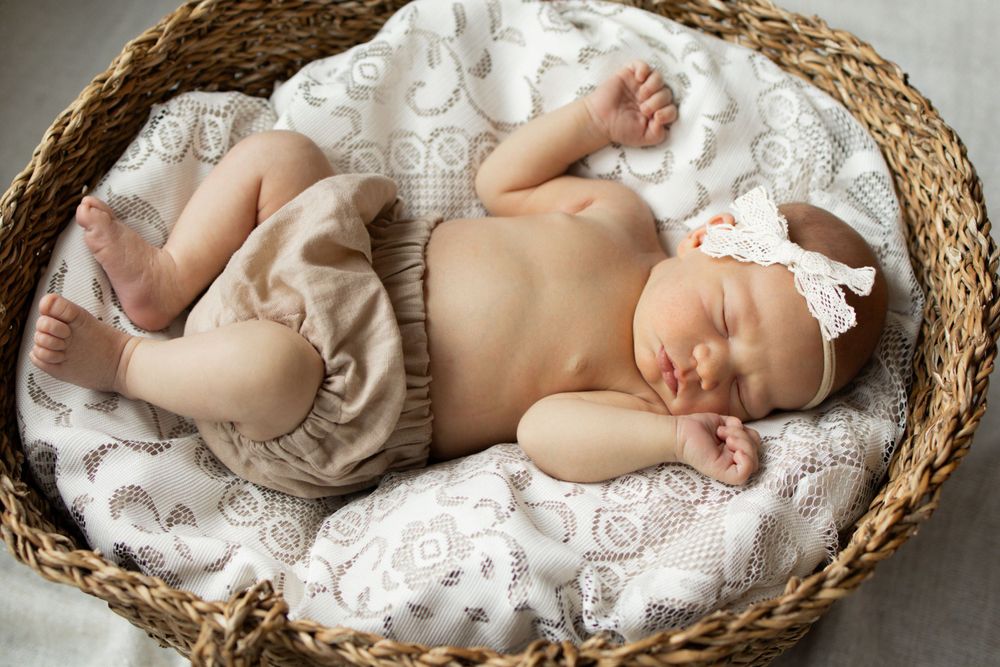 valokuvaus oulu newborn newbornkuvaus vauvakuvaus newbornkuvaaja vauvakuvaaja vastasyntynyt vastasyntyneen kuvaus valokuvaaja vauva