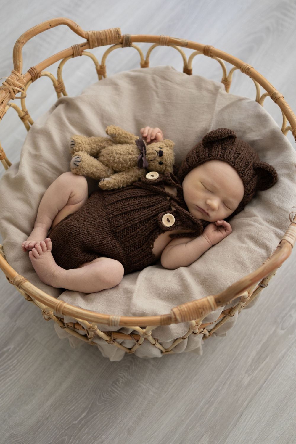 valokuvaus oulu newborn newbornkuvaus vauvakuvaus newbornkuvaaja vauvakuvaaja vastasyntynyt vastasyntyneen kuvaus valokuvaaja vauva