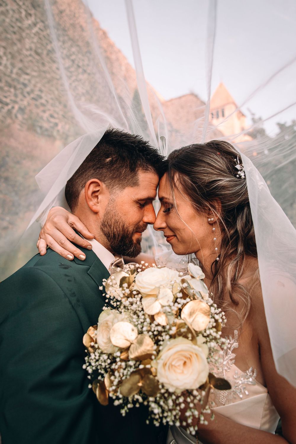 Photographe de mariage bohème, simple, naturel et authentique en Haute-Loire, Loire, Puy de dôme , Ardèche (43,42, 63, 07)