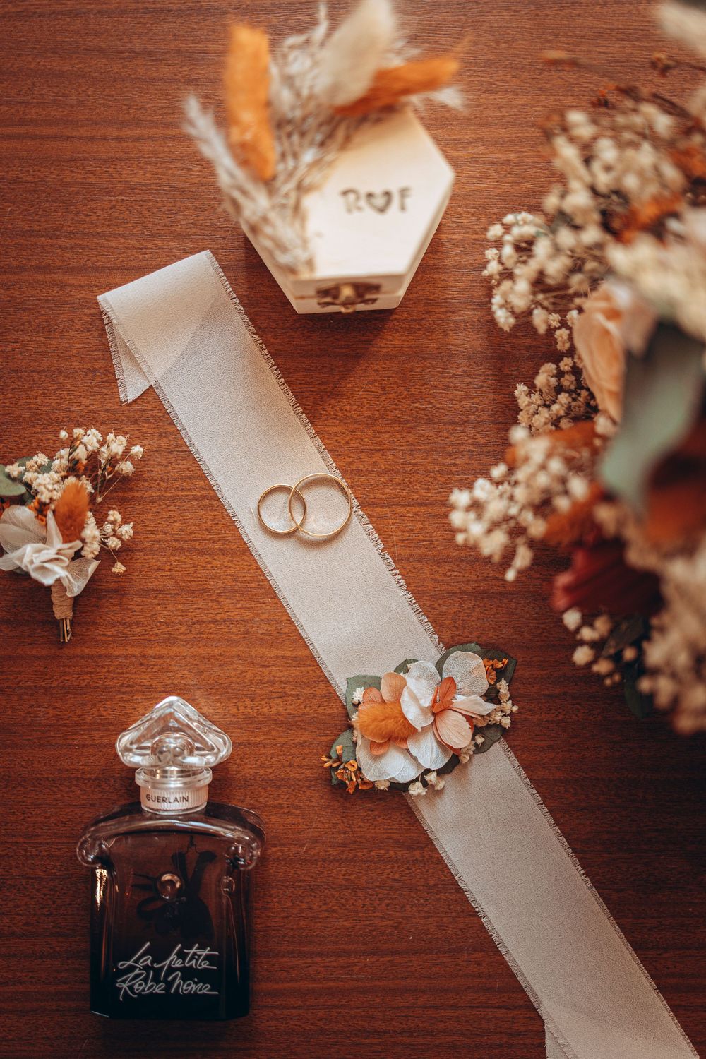 Photographe de mariage bohème, simple, naturel et authentique en Haute-Loire, Loire, Puy de dôme , Ardèche (43,42, 63, 07)