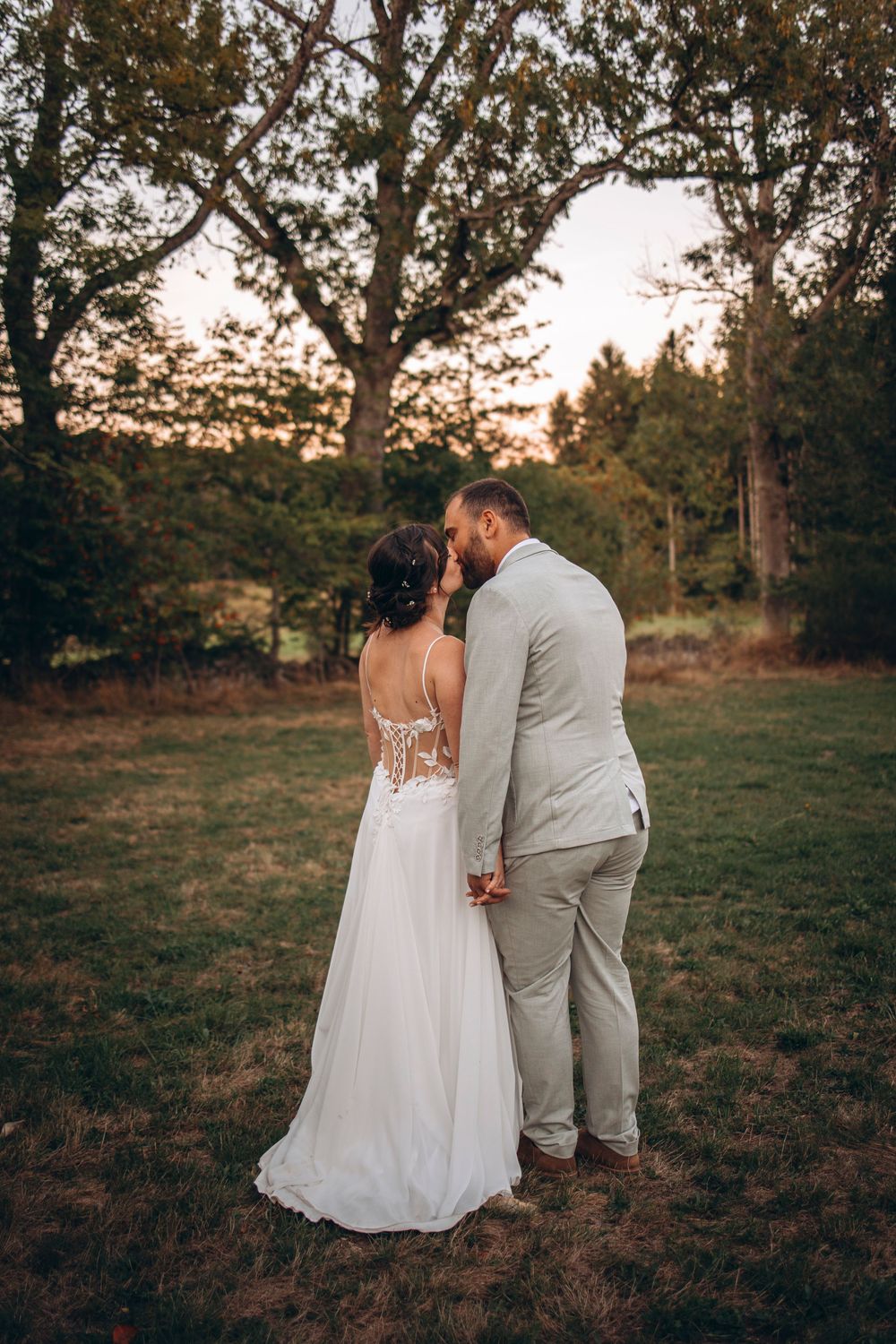 Photographe de mariage bohème, simple, naturel et authentique en Haute-Loire, Loire, Puy de dôme , Ardèche (43,42, 63, 07)
