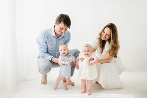 Studio family and baby photo shoot in Denver Colorado. Colorado baby photographer. Denver family photo shoot in studio. Simple family photos