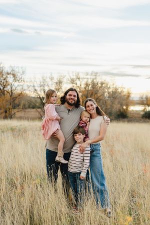 Family Photographer based in Centennial Colorado. Denver Colorado photographer for maternity, newborn, baby milestones & Family