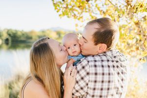 Boulder Colorado family photo session during fall. fall family photo session in Colorado