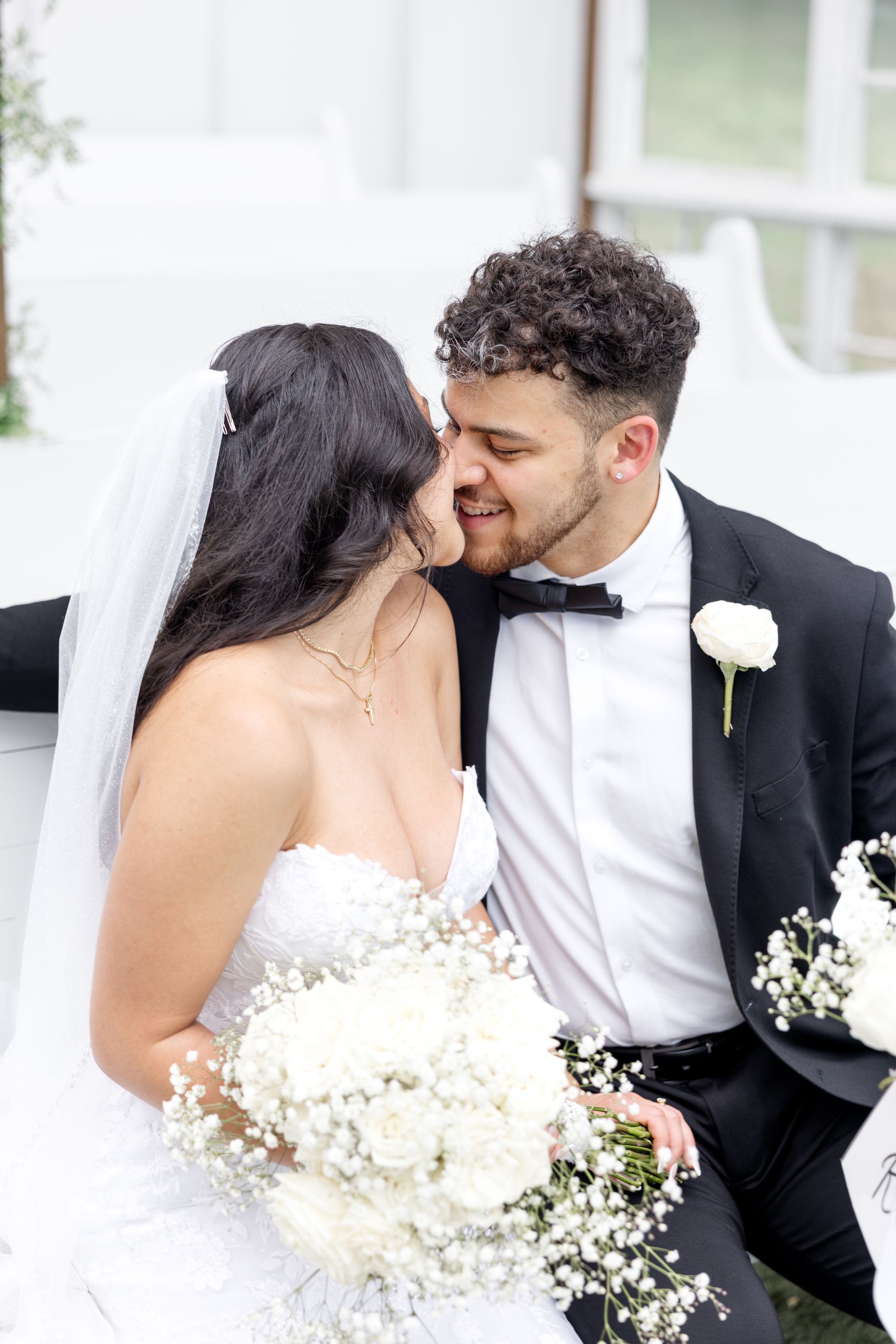 Light and airy wedding photography by Julia and Sean Photography, husband-and-wife photographers serving joyful brides in Dayton, Cincinnati