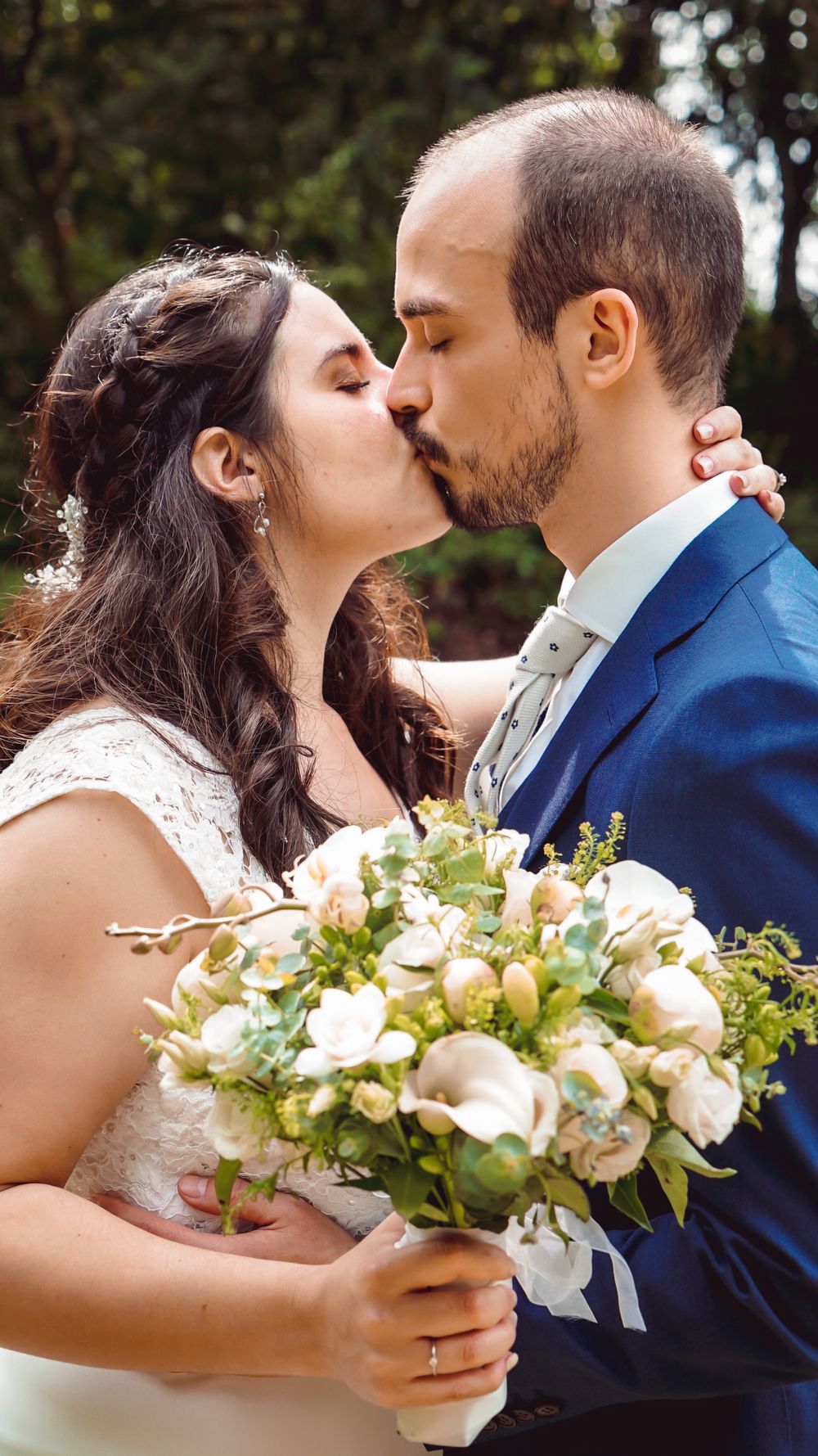 Photo de mariage, couple photographié par Chloé Cabanes