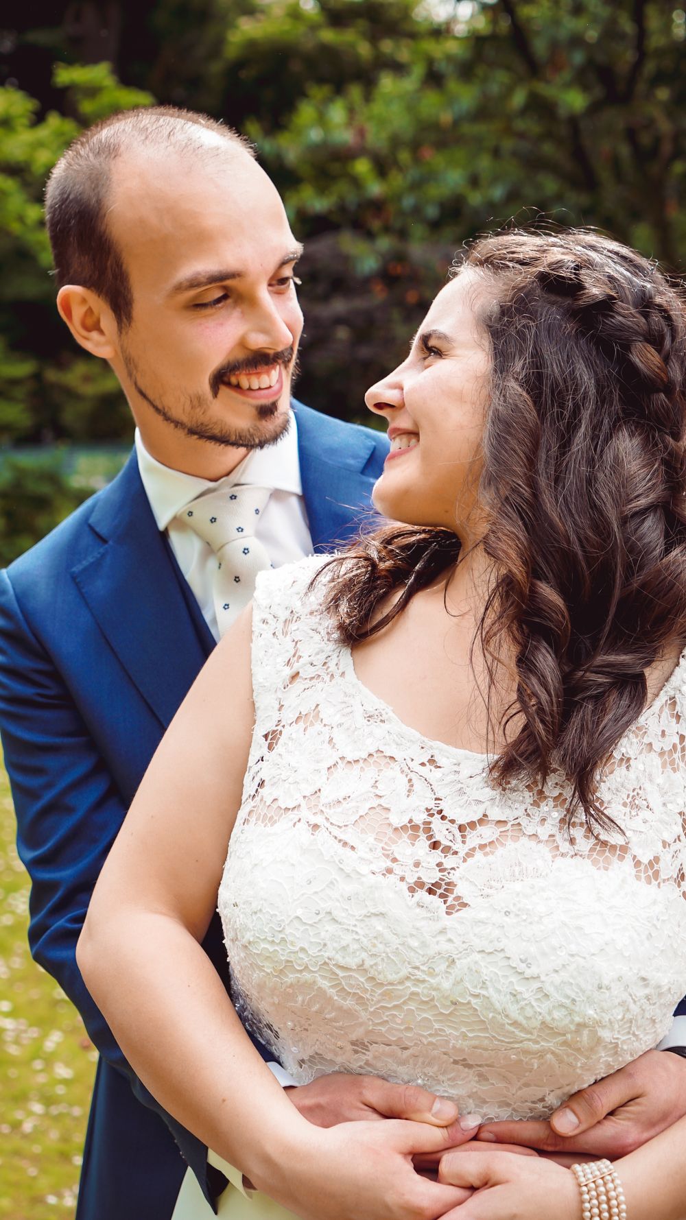 Photo de mariage, couple photographié par Chloé Cabanes