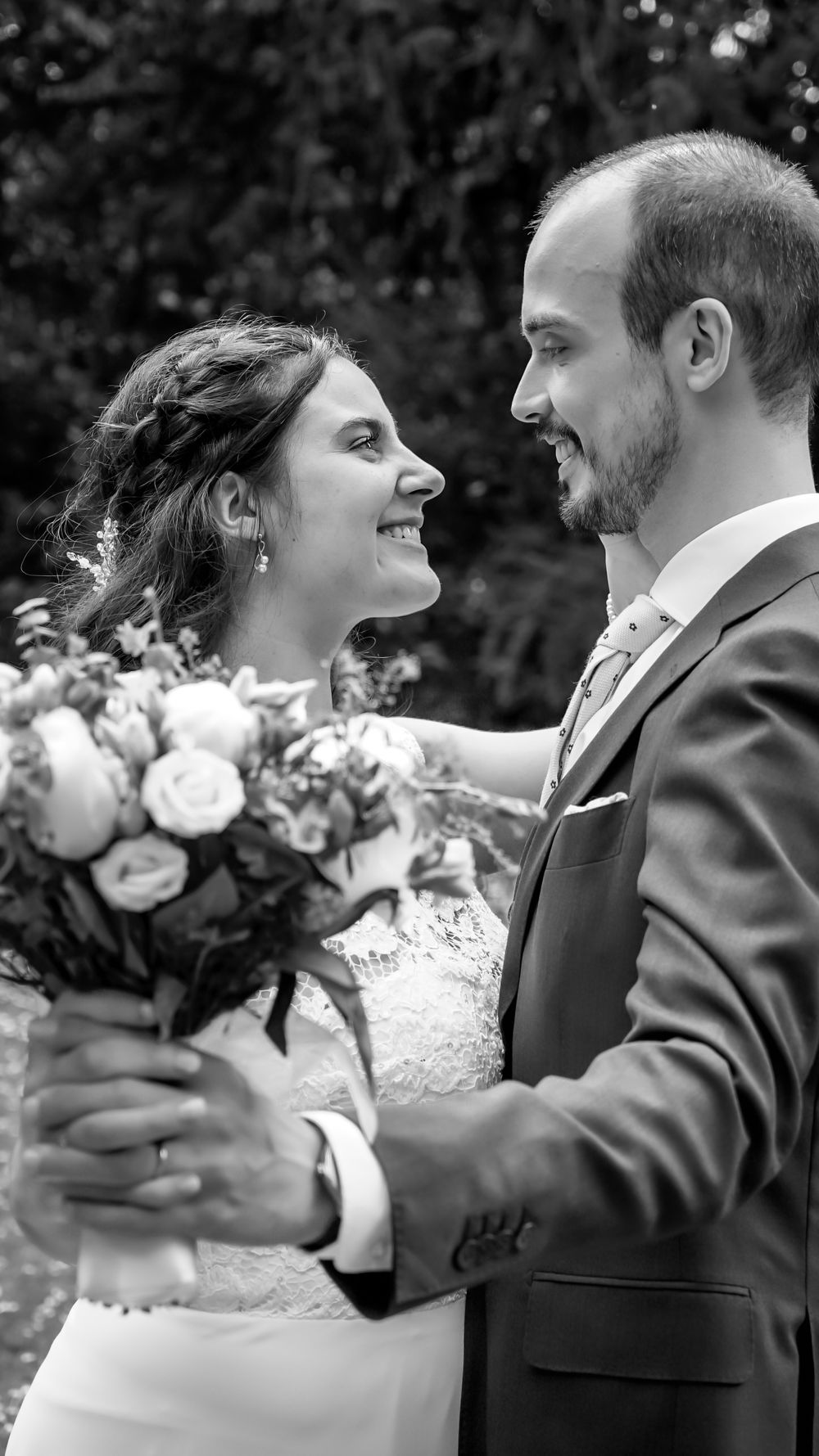 Photo de mariage, couple photographié par Chloé Cabanes