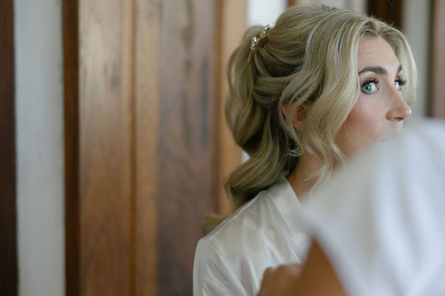 Aishling and Hendrik at Nooitgedacht Estate in Stellenbosch, documentary wedding photos capturing celebrations and beautiful portraits.