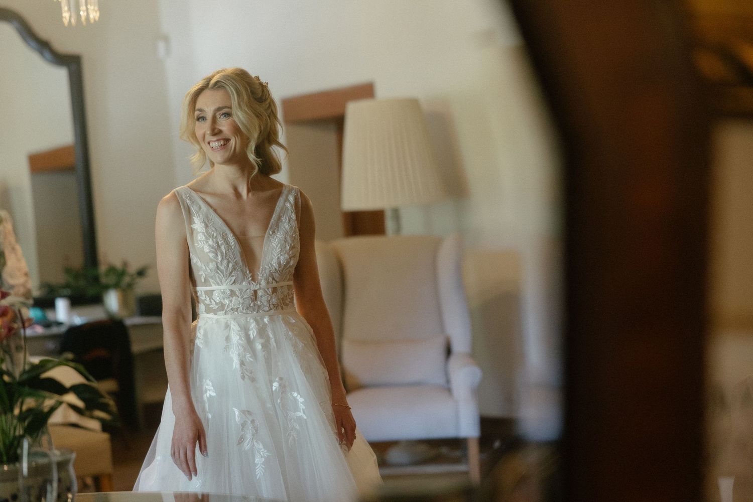 Aishling and Hendrik at Nooitgedacht Estate in Stellenbosch, documentary wedding photos capturing celebrations and beautiful portraits.