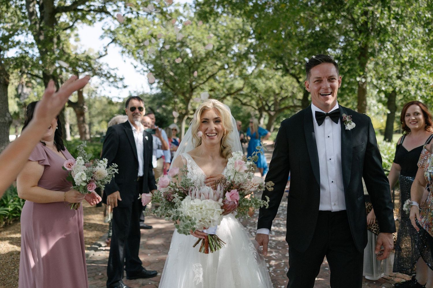 Aishling and Hendrik at Nooitgedacht Estate in Stellenbosch, documentary wedding photos capturing celebrations and beautiful portraits.