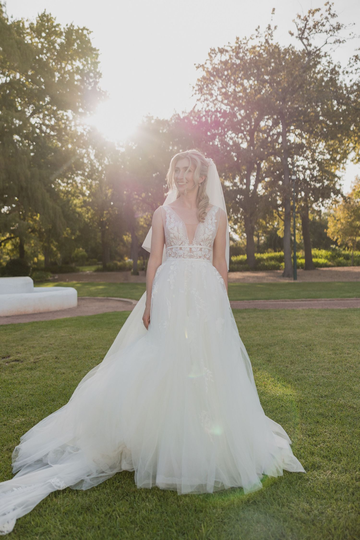 Aishling and Hendrik at Nooitgedacht Estate in Stellenbosch, documentary wedding photos capturing celebrations and beautiful portraits.