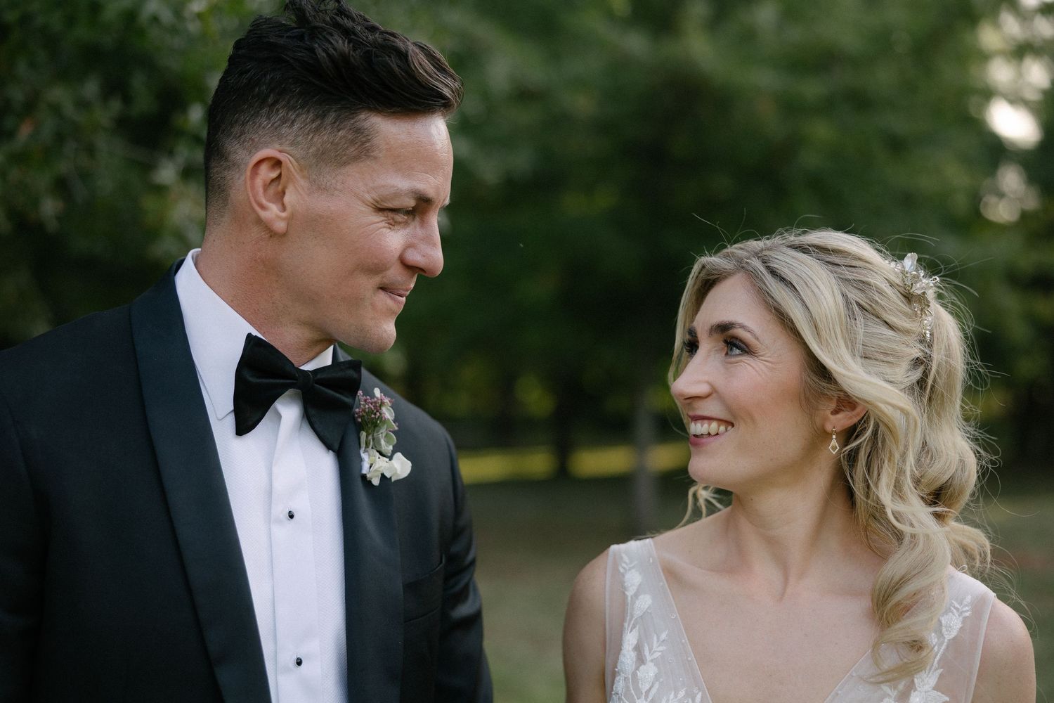 Aishling and Hendrik at Nooitgedacht Estate in Stellenbosch, documentary wedding photos capturing celebrations and beautiful portraits.