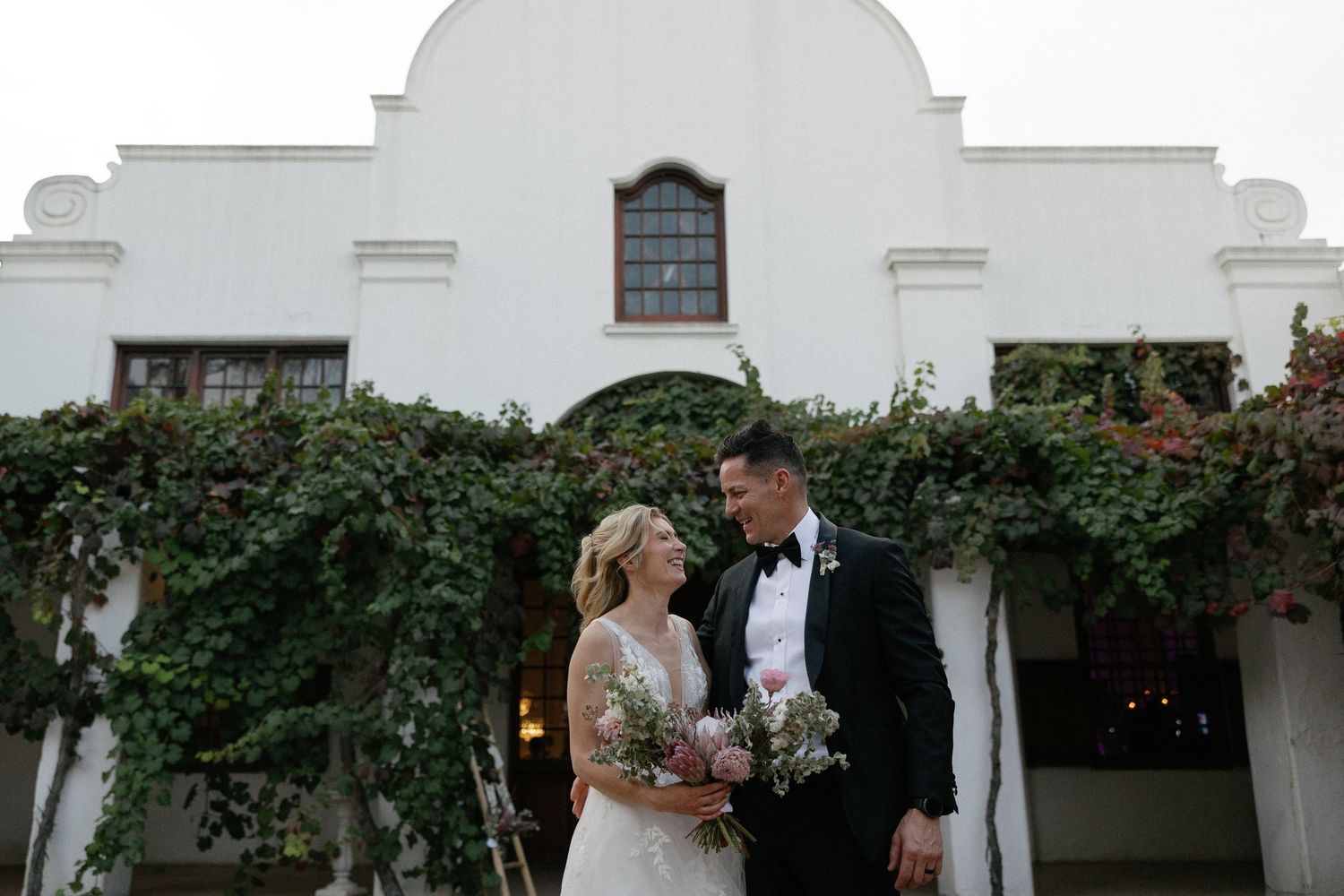 Aishling and Hendrik at Nooitgedacht Estate in Stellenbosch, documentary wedding photos capturing celebrations and beautiful portraits.