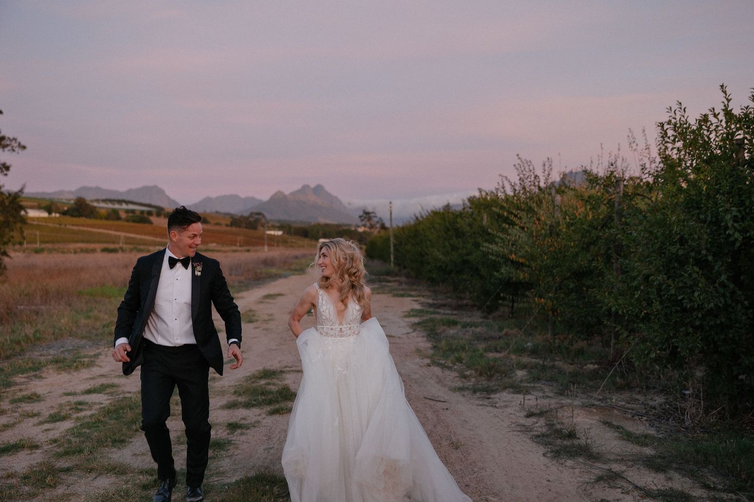 Aishling and Hendrik at Nooitgedacht Estate in Stellenbosch, documentary wedding photos capturing celebrations and beautiful portraits.