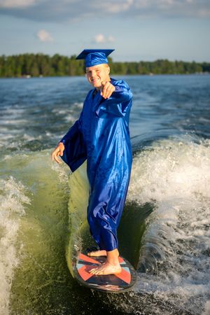 Senior Grad Picture Portraits, Twin Ports area, Duluth and surrounding areas. Park Point senior photos, grad photos duluth MN