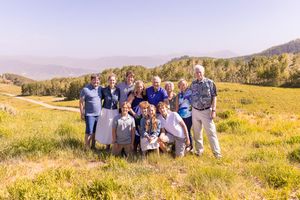 salt lake city utah family photographer, relaxed extended family photo