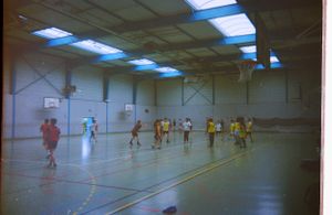 Photo argentique du gymnase du Lycée Frédéric Ozanam à Cesson-Sévigné