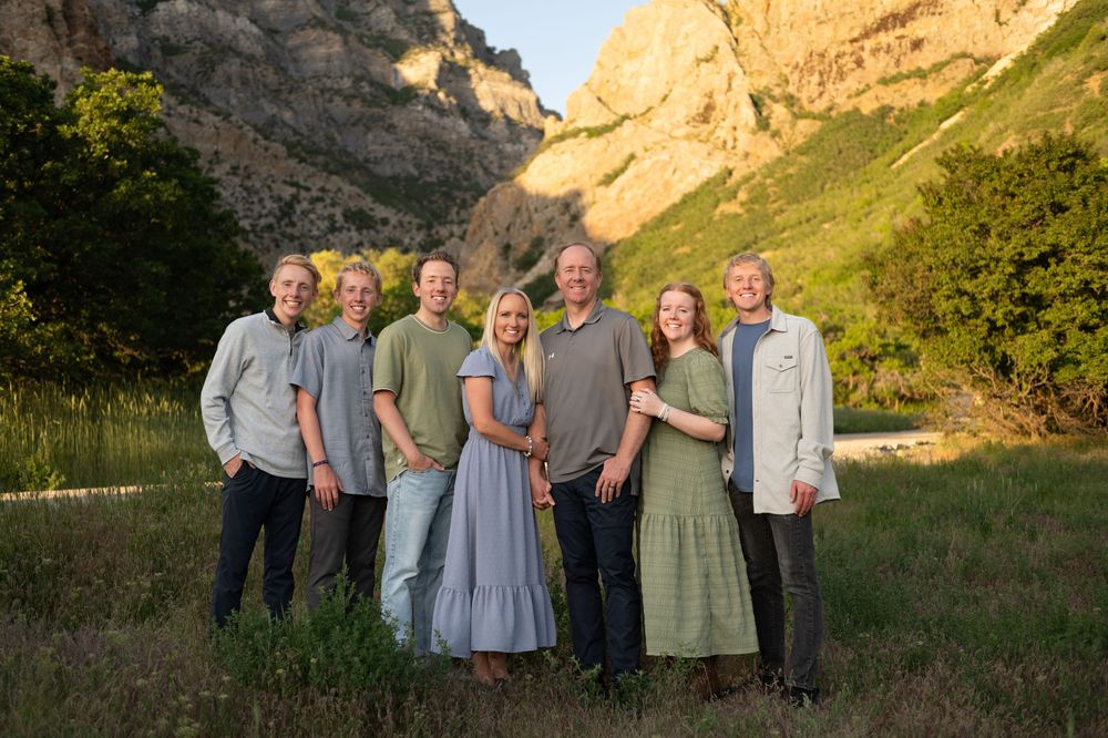 Rock Canyon park in Provo Utah family photo