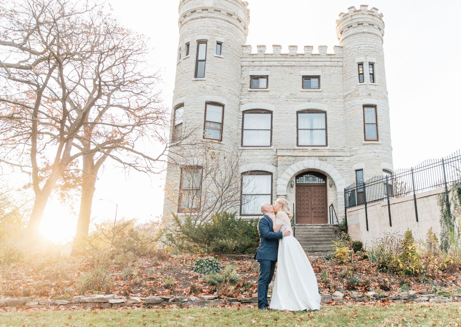 Castle wedding in Chicago Illinois, a southside chicago gem