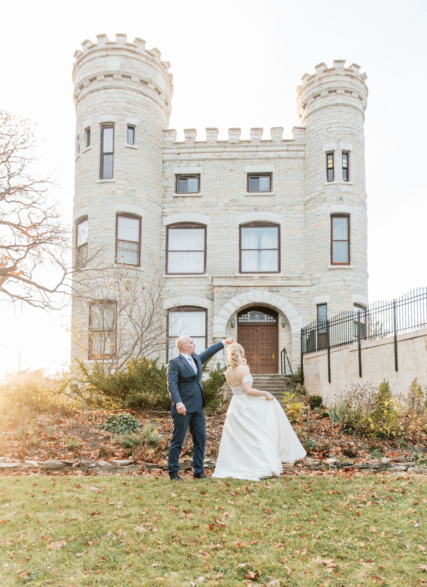 Castle wedding in Chicago Illinois, a southside chicago gem