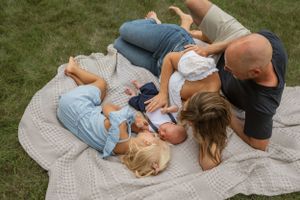 baby. newborn, in home, at home session, baby feet, close ups, sweet moments