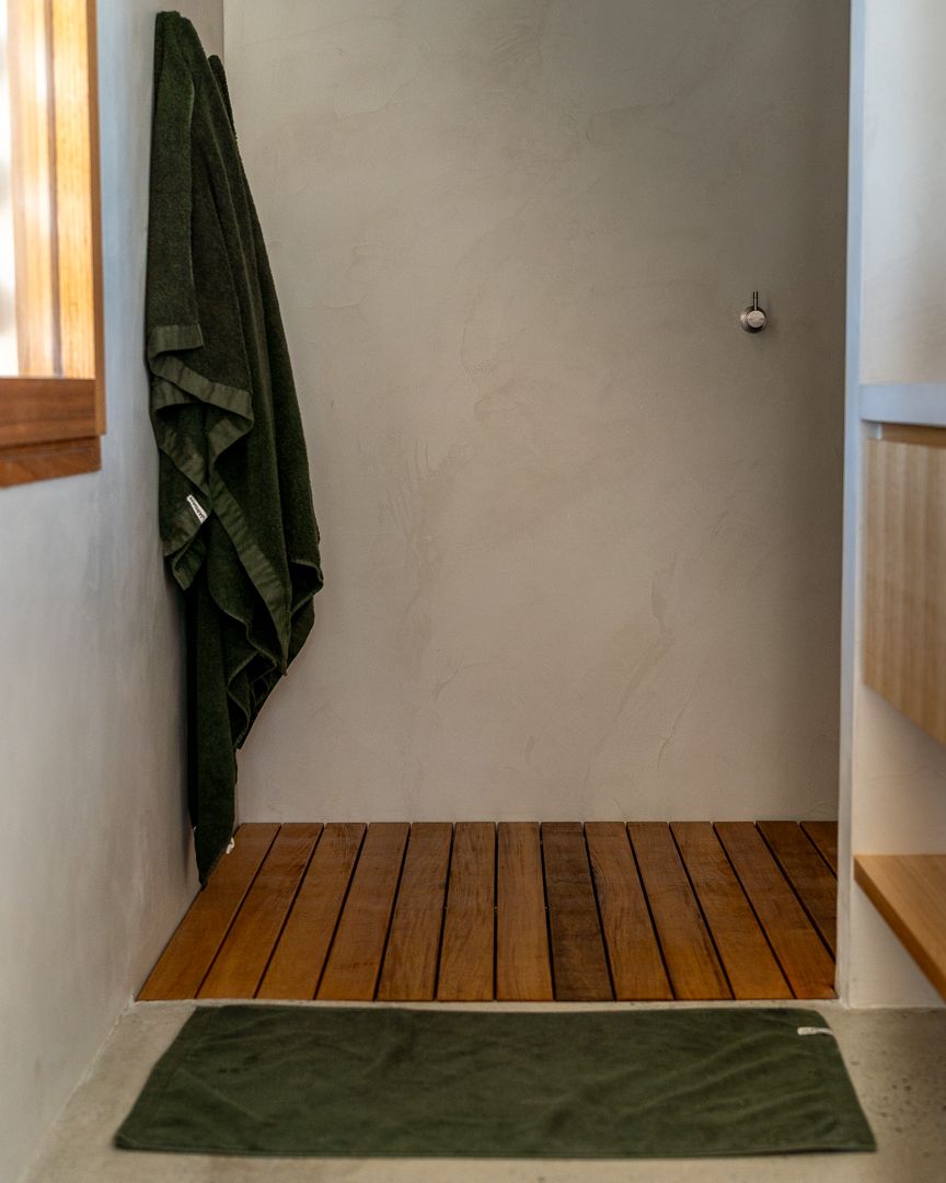 Interior design photograph of a luxurious high-end bathroom in Perth
